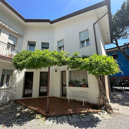 Casa Francesca - Agenzia Cocal Appartement Caorle Buitenkant foto