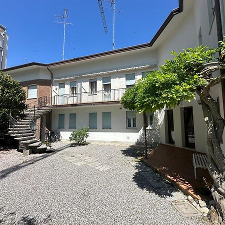 Casa Francesca - Agenzia Cocal Appartement Caorle Buitenkant foto