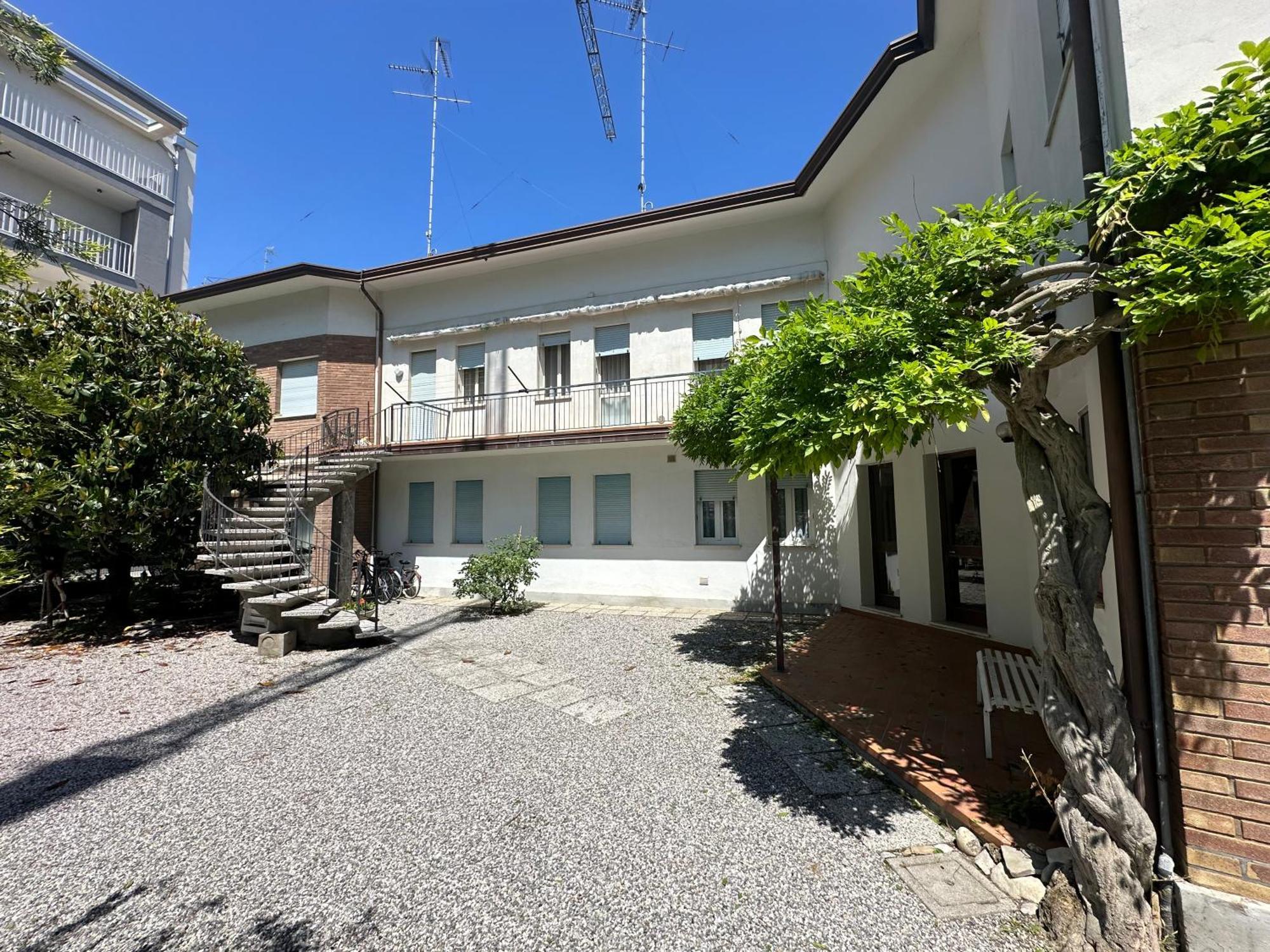 Casa Francesca - Agenzia Cocal Appartement Caorle Buitenkant foto