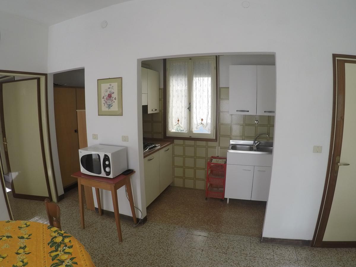 Casa Francesca - Agenzia Cocal Appartement Caorle Buitenkant foto